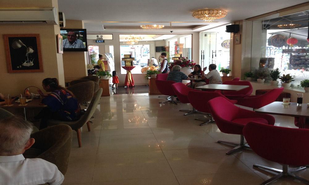 Dong Khanh Hotel Ho Chi Minh City Exterior photo
