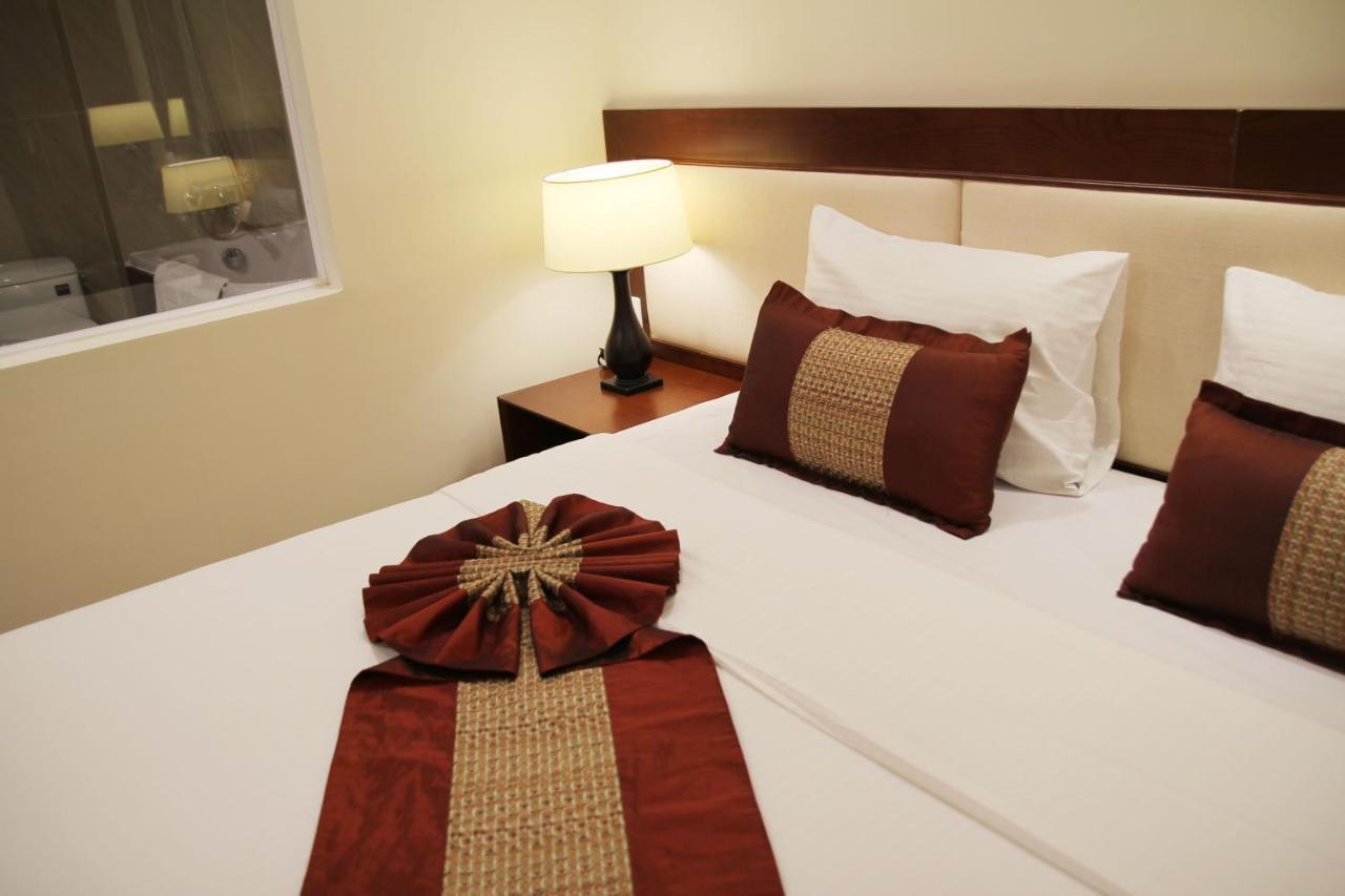 Dong Khanh Hotel Ho Chi Minh City Exterior photo